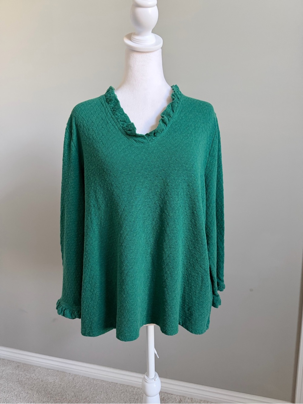 Talbots Emerald Green V-Neck Textured Ruffle Top